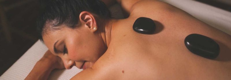 Massagem Hot Stone