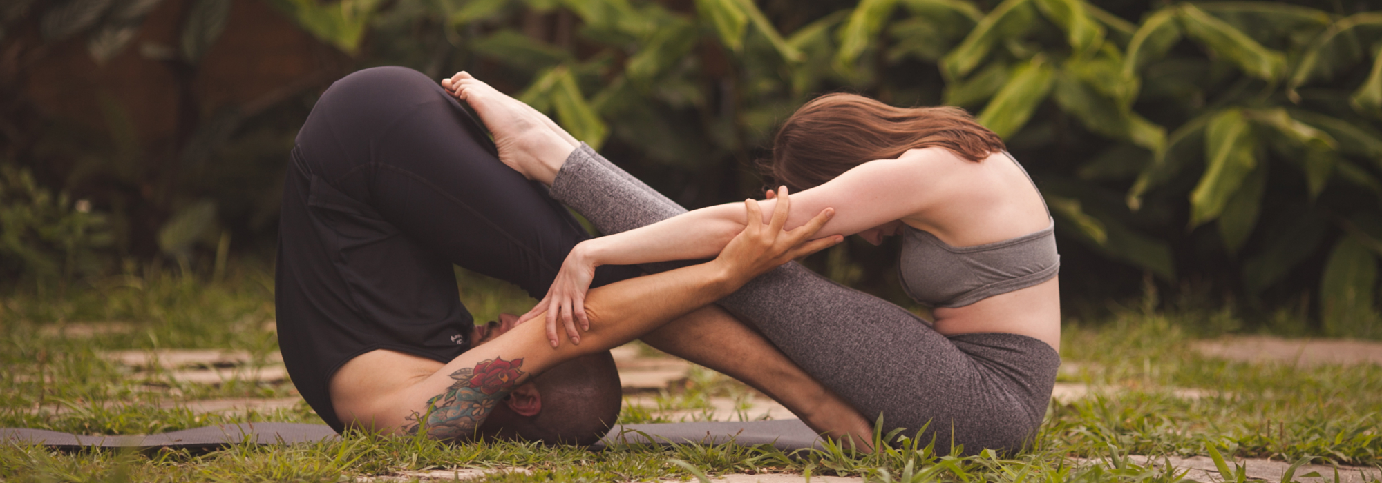 Yoga além das posturas: um caminho de integração e consciência - Floresta  Ativista