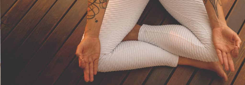 Yoga para o alívio de dores: liberte o seu corpo